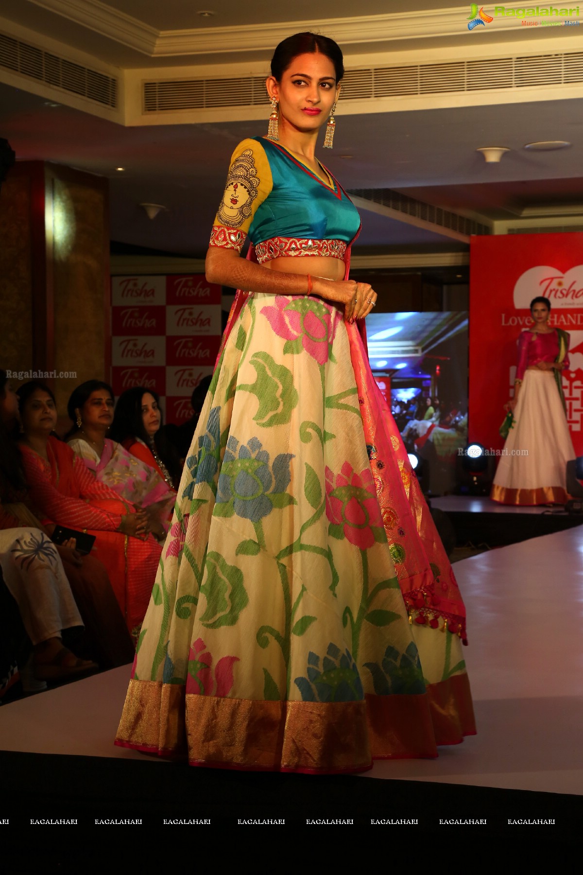 Trisha Love for Handloom Fashion Show at Taj Krishna, Hyderabad