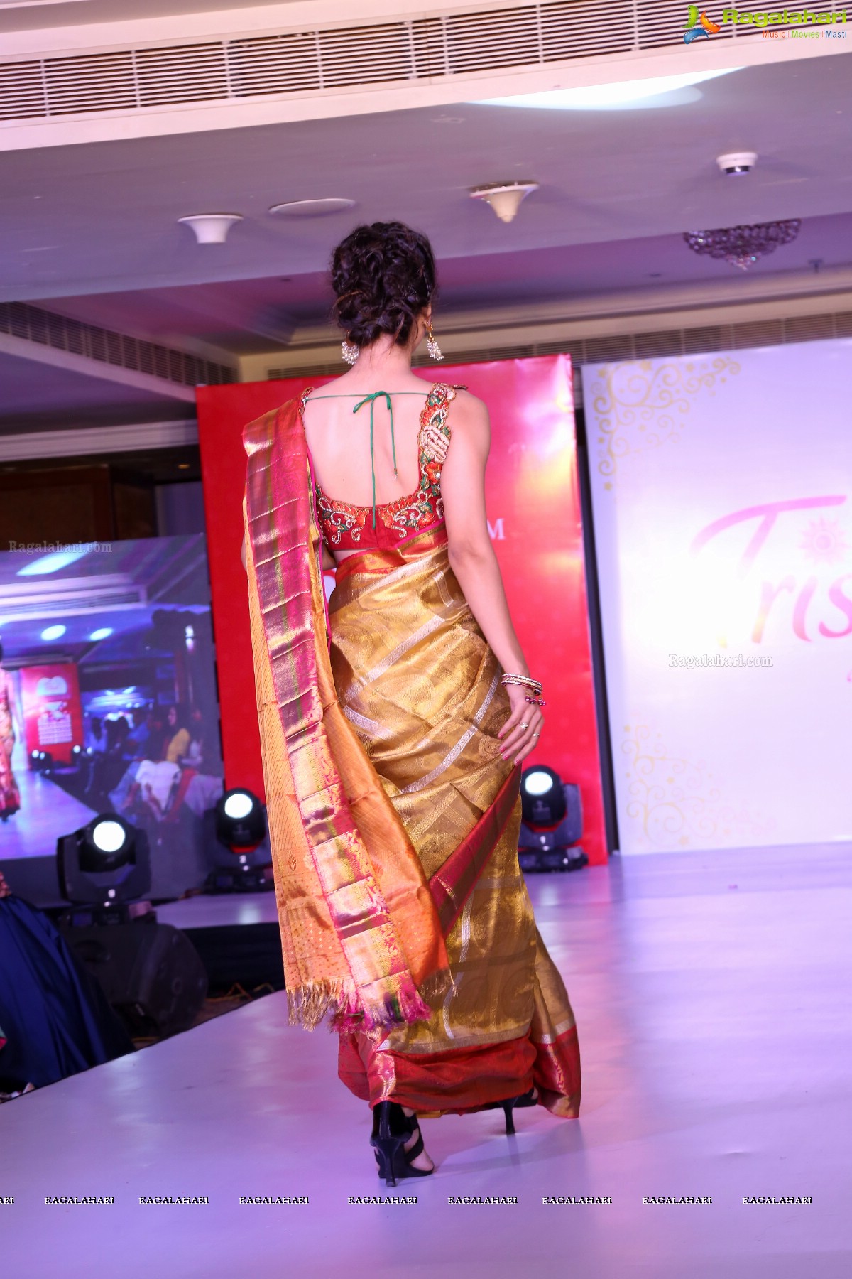 Trisha Love for Handloom Fashion Show at Taj Krishna, Hyderabad