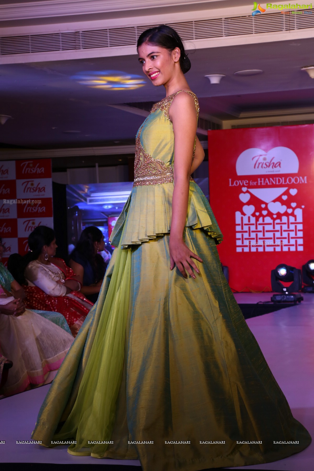 Trisha Love for Handloom Fashion Show at Taj Krishna, Hyderabad