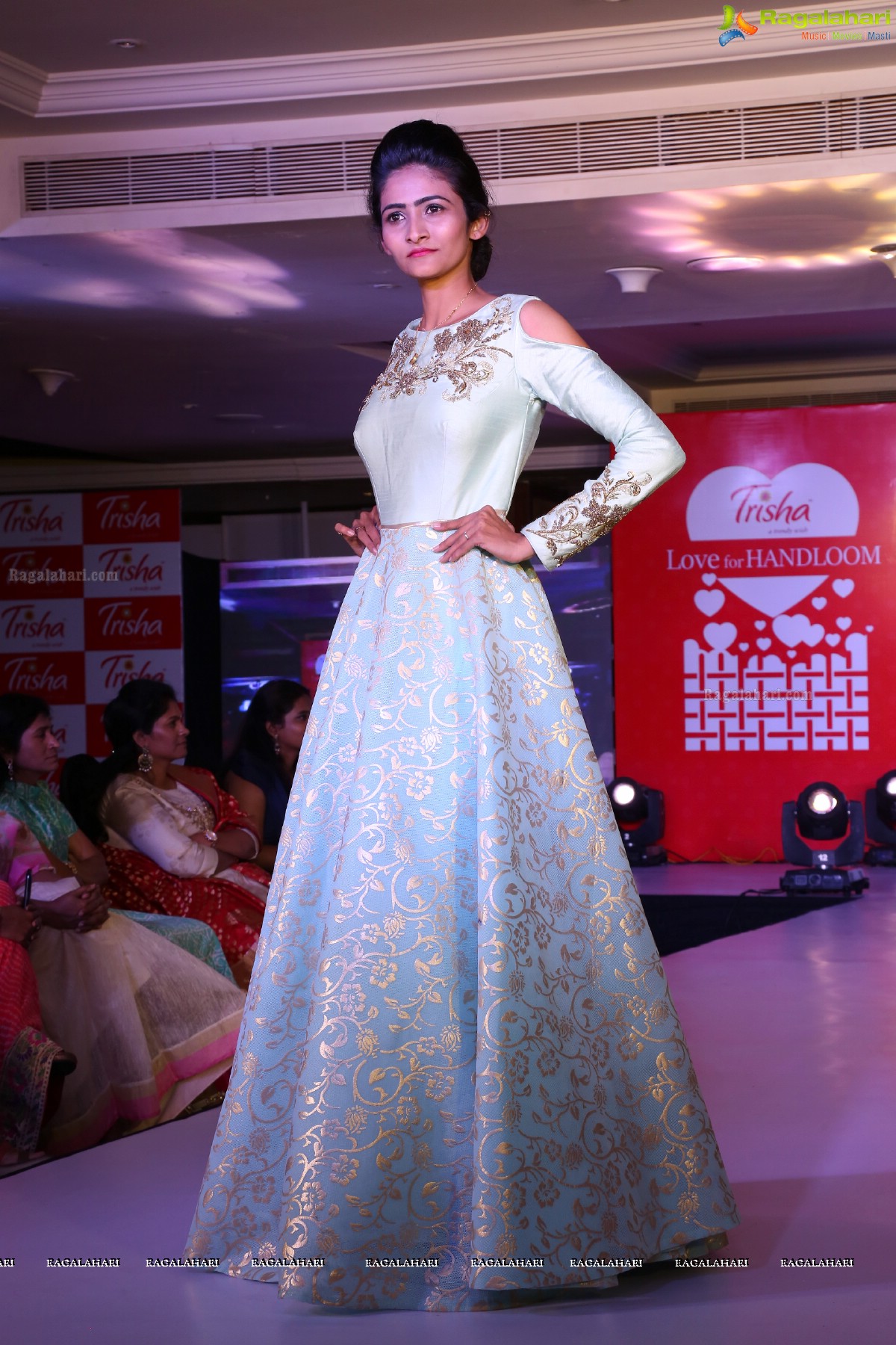 Trisha Love for Handloom Fashion Show at Taj Krishna, Hyderabad