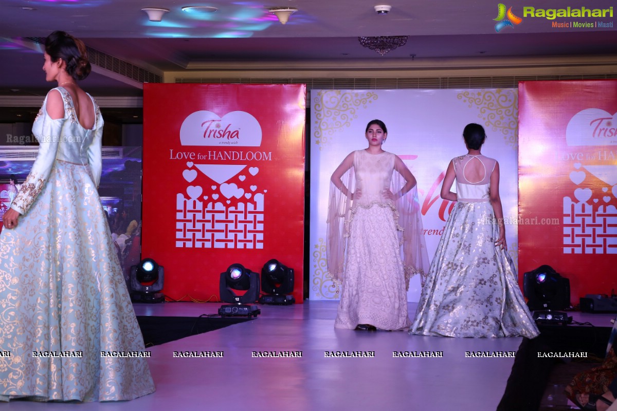 Trisha Love for Handloom Fashion Show at Taj Krishna, Hyderabad