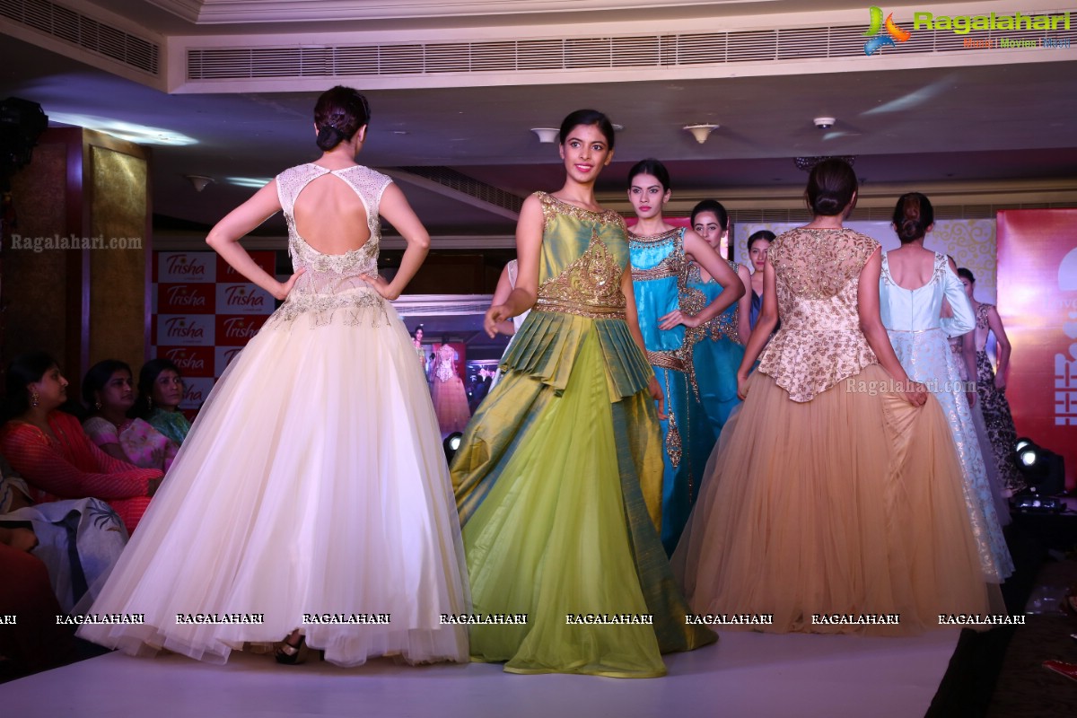 Trisha Love for Handloom Fashion Show at Taj Krishna, Hyderabad