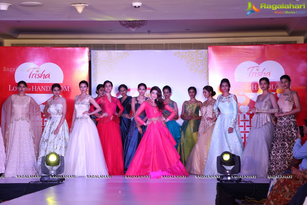 Trisha Love for Handloom Fashion Show at Taj Krishna, Hyderabad