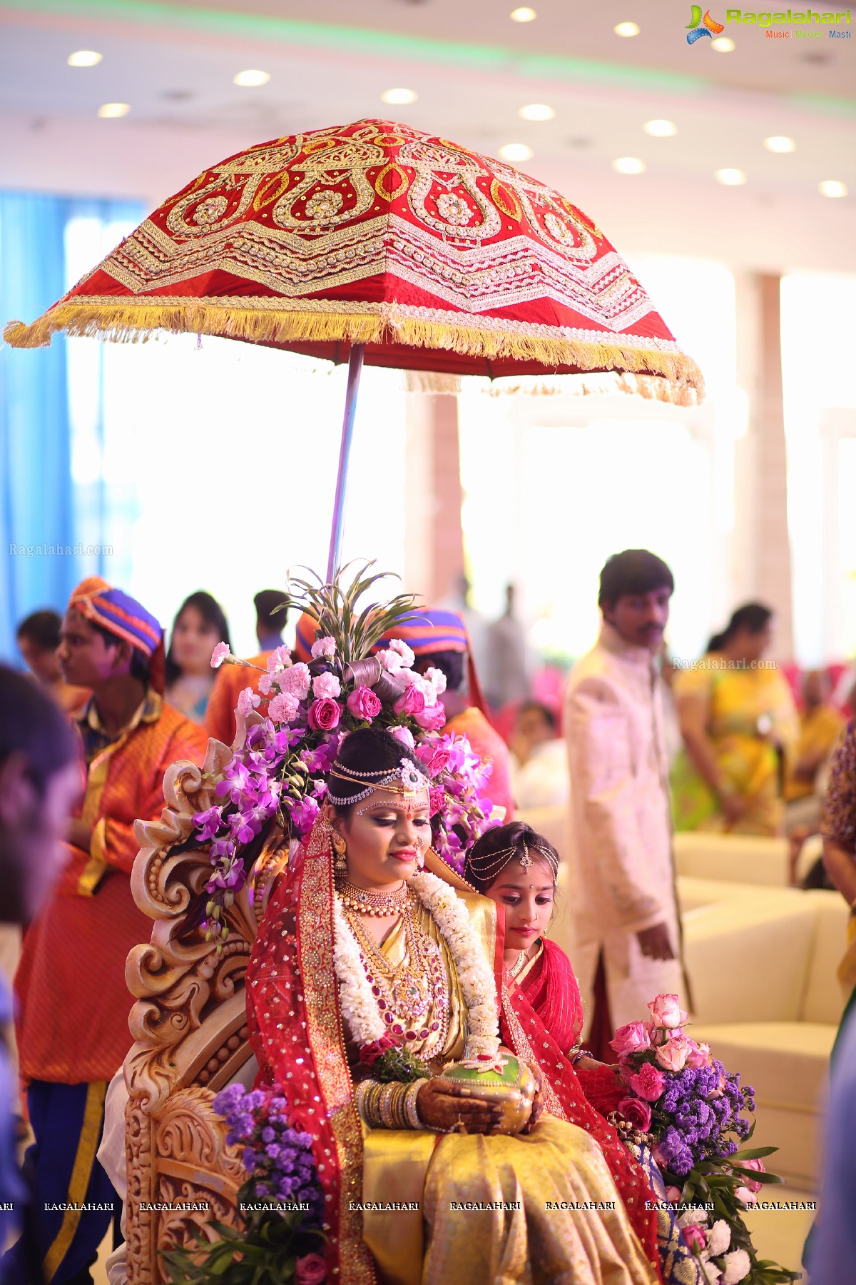 Grand Wedding of Vishnu Vardhini and Anup Chand at Sri Durga Convention, Hyderabad