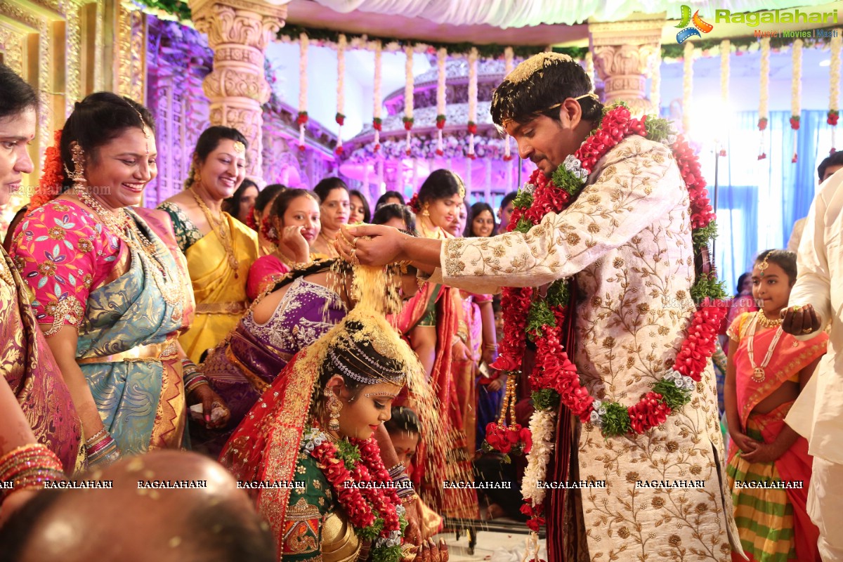 Grand Wedding of Vishnu Vardhini and Anup Chand at Sri Durga Convention, Hyderabad