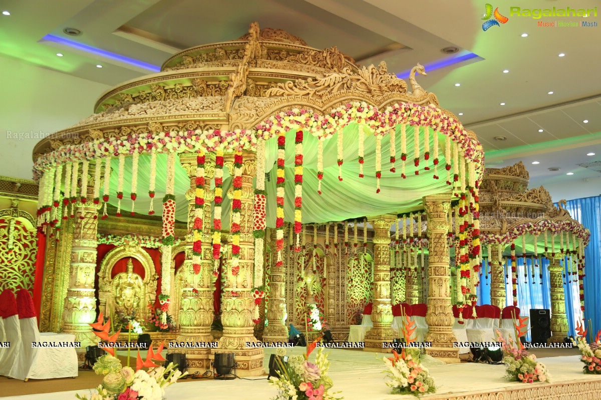 Grand Wedding of Vishnu Vardhini and Anup Chand at Sri Durga Convention, Hyderabad