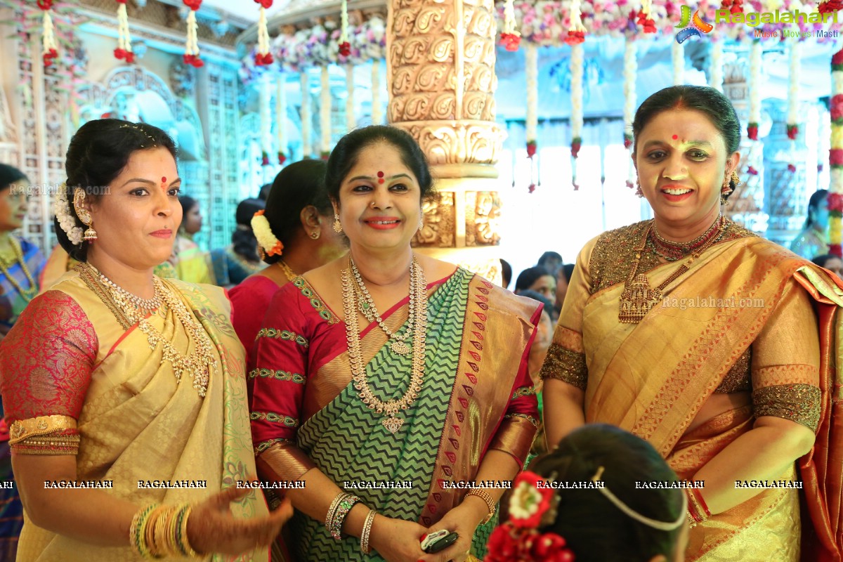 Grand Wedding of Vishnu Vardhini and Anup Chand at Sri Durga Convention, Hyderabad