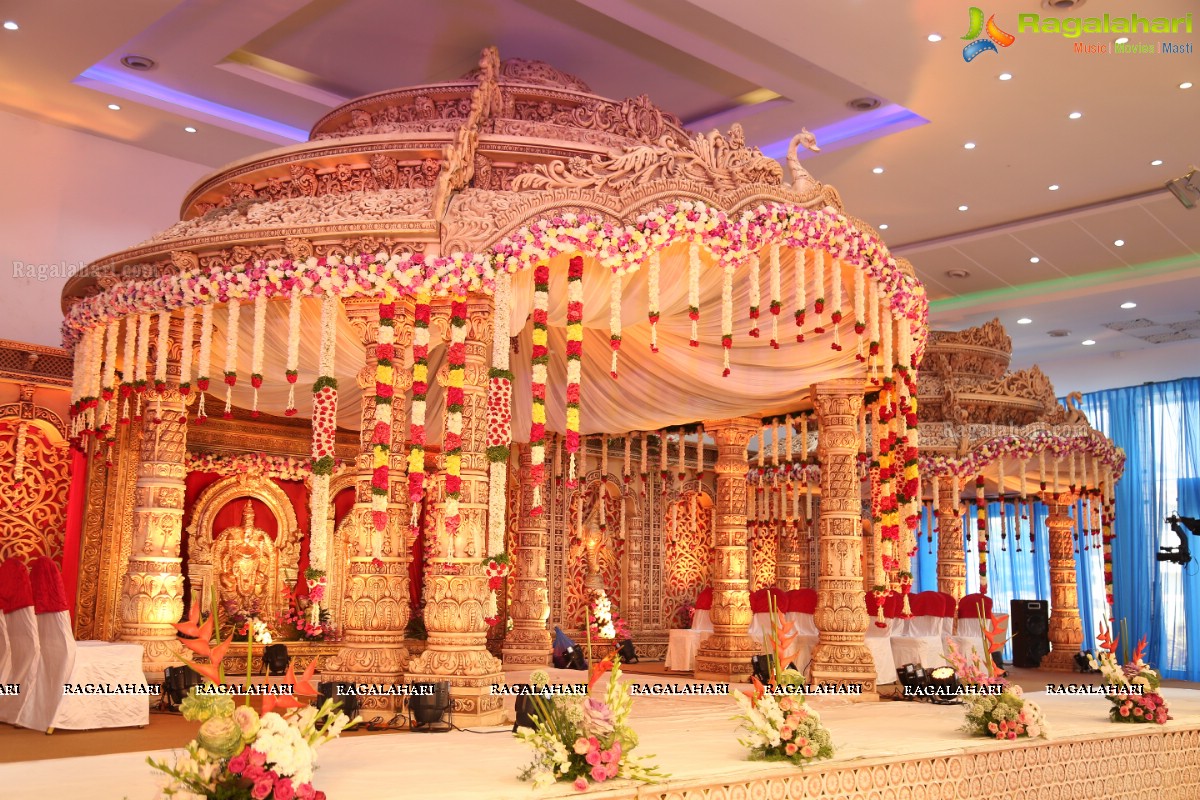 Grand Wedding of Vishnu Vardhini and Anup Chand at Sri Durga Convention, Hyderabad