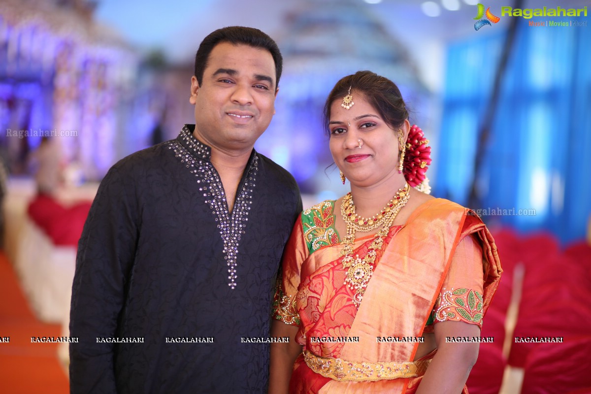 Grand Wedding of Vishnu Vardhini and Anup Chand at Sri Durga Convention, Hyderabad