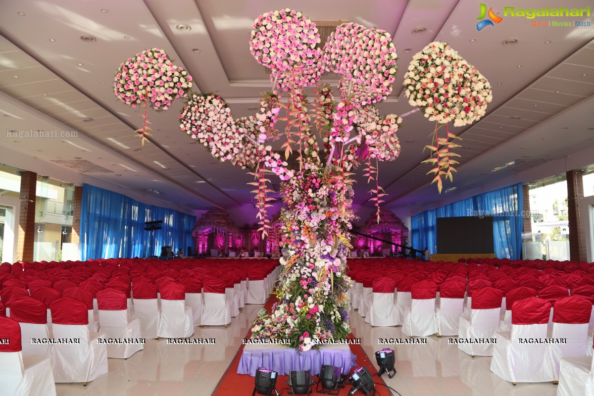 Grand Wedding of Vishnu Vardhini and Anup Chand at Sri Durga Convention, Hyderabad