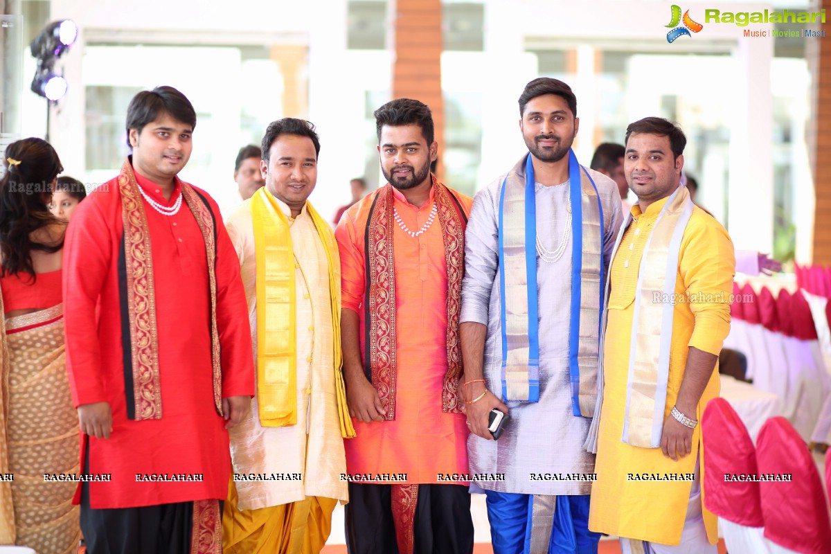 Grand Wedding of Vishnu Vardhini and Anup Chand at Sri Durga Convention, Hyderabad