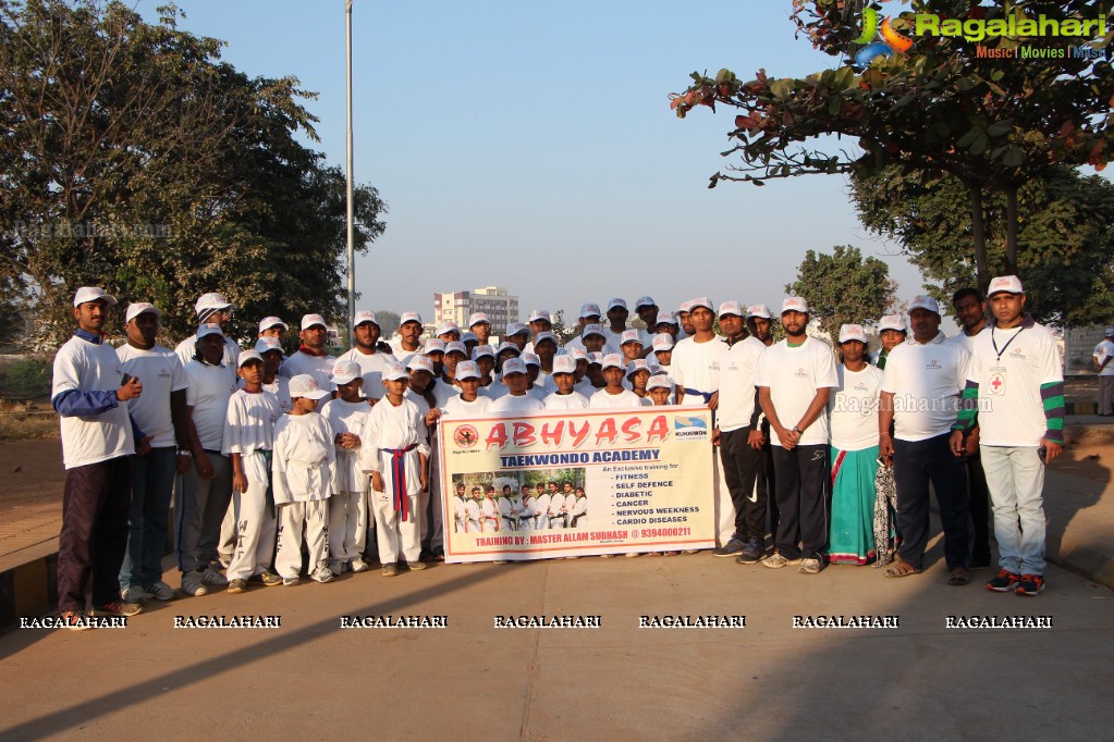 Yashoda Cancer Awareness 5K Run Bike Rally 2017 at Sarornagar Stadium, LB Nagar, Hyderabad