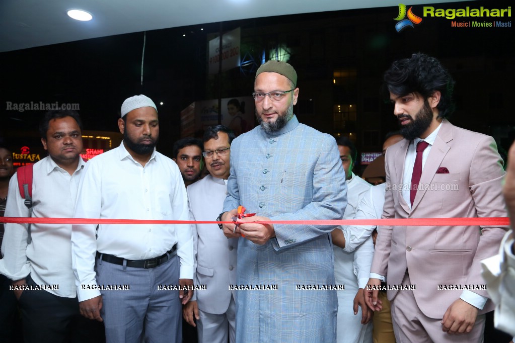 Asaduddin Owaisi launches Peshawar Restaurant at Lakdi Ka Pul