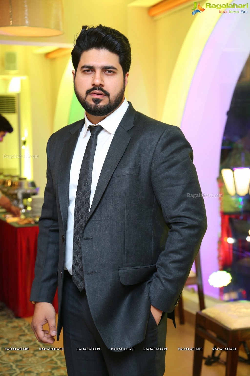 Asaduddin Owaisi launches Peshawar Restaurant at Lakdi Ka Pul