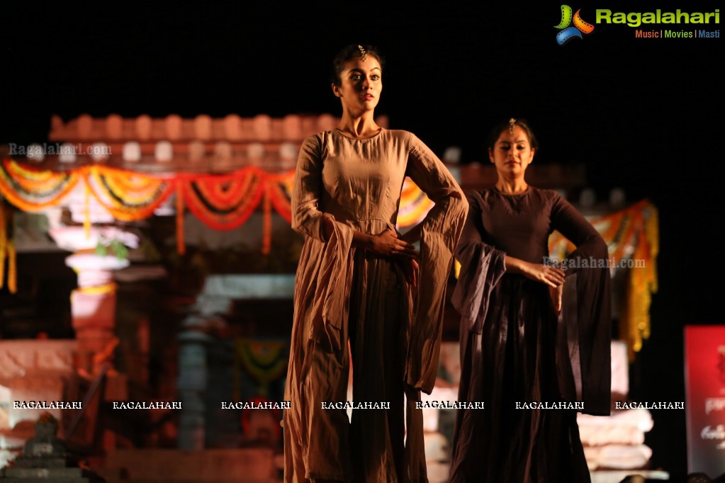 Gudi Sambaralu 2018 - Kathak by Sanjuktha Sinha at Shivalayam, Domakonda Fort