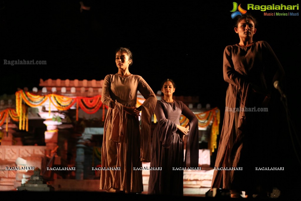 Gudi Sambaralu 2018 - Kathak by Sanjuktha Sinha at Shivalayam, Domakonda Fort