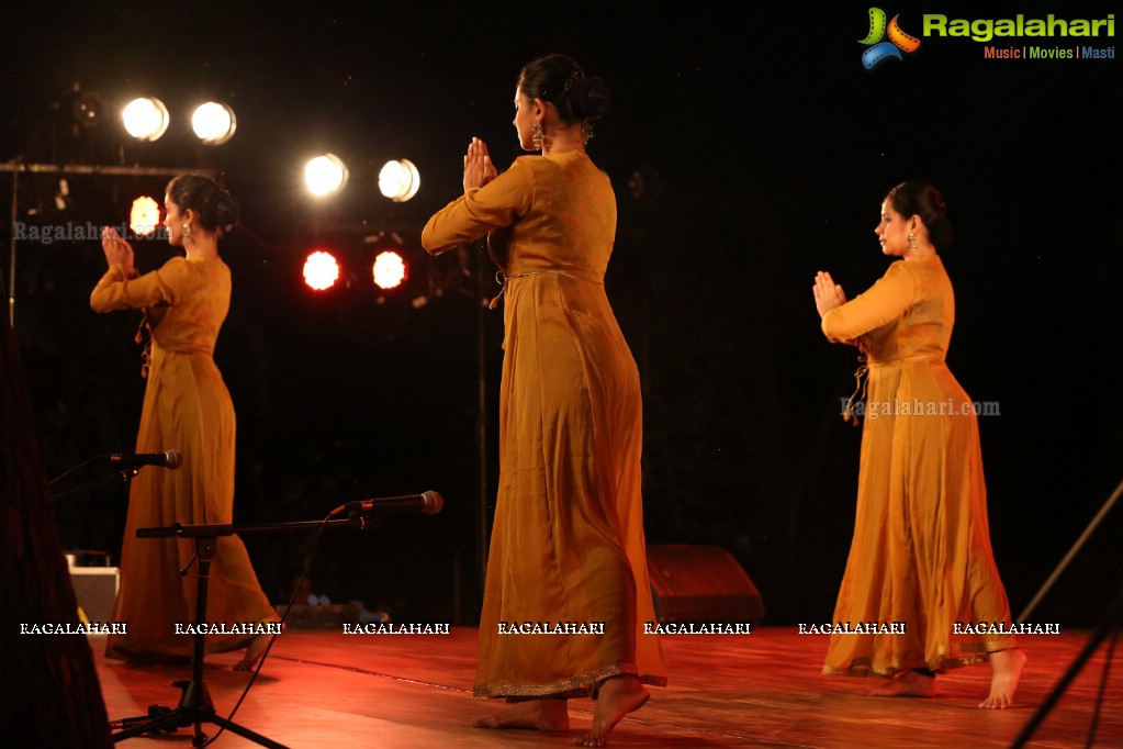 Gudi Sambaralu 2018 - Kathak by Sanjuktha Sinha at Shivalayam, Domakonda Fort