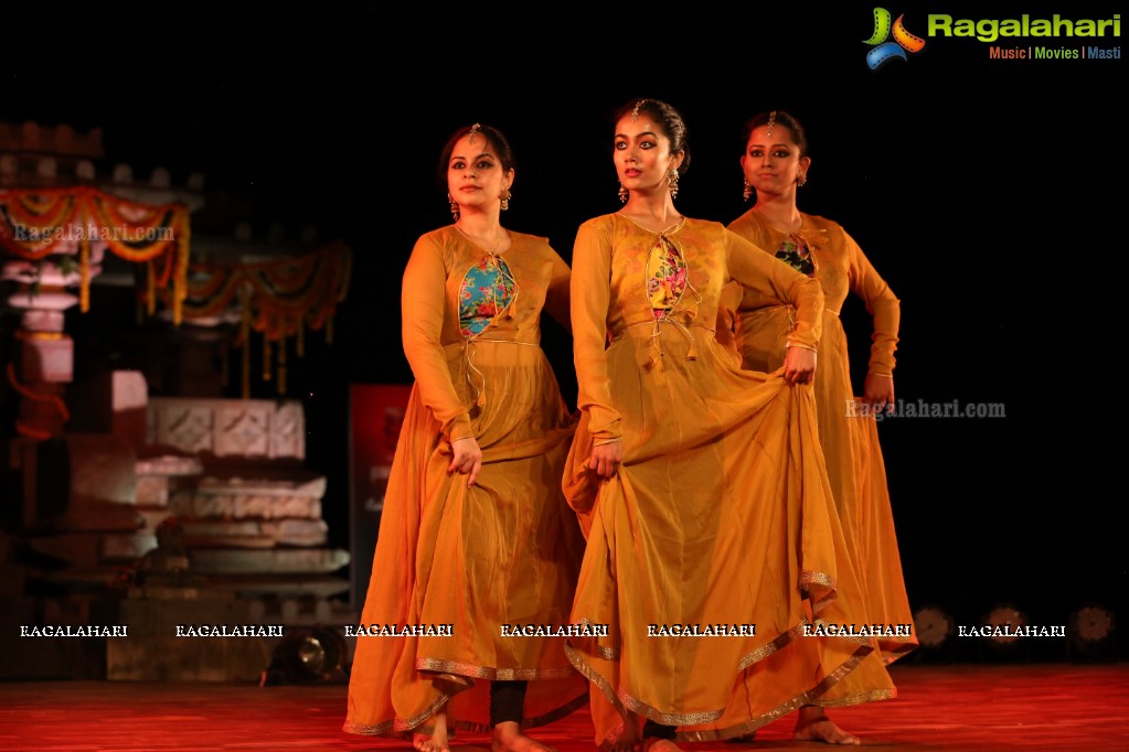 Gudi Sambaralu 2018 - Kathak by Sanjuktha Sinha at Shivalayam, Domakonda Fort