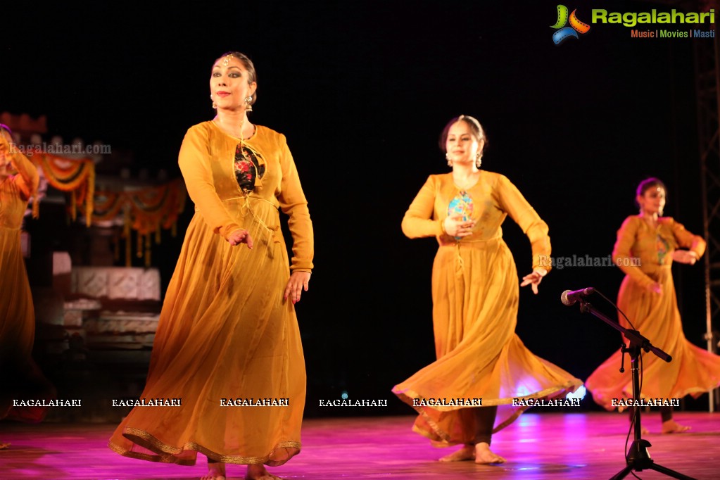 Gudi Sambaralu 2018 - Kathak by Sanjuktha Sinha at Shivalayam, Domakonda Fort