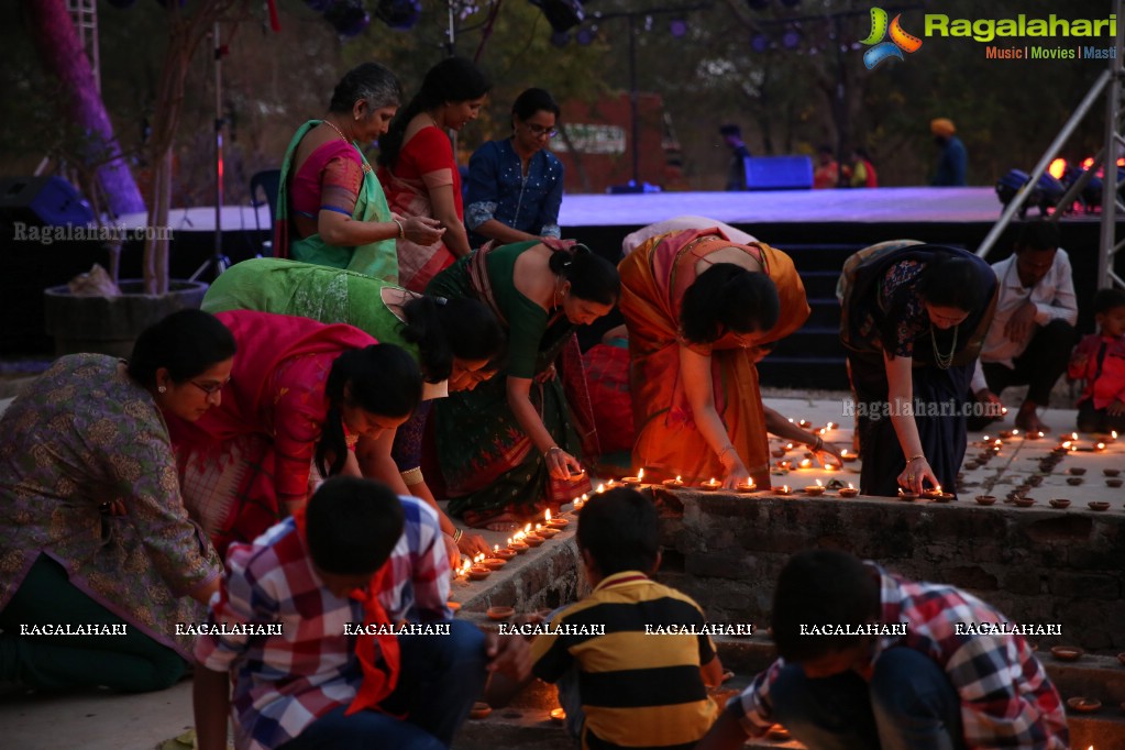 Gudi Sambaralu 2018 - Kathak by Sanjuktha Sinha at Shivalayam, Domakonda Fort