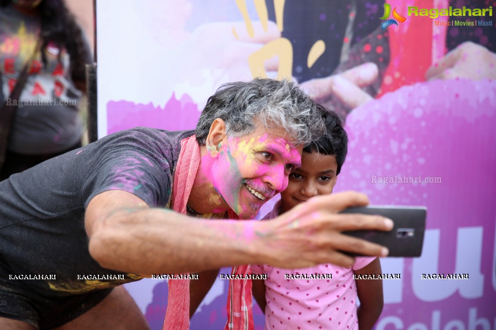 Gulaal Run with Milind Soman, Hyderabad