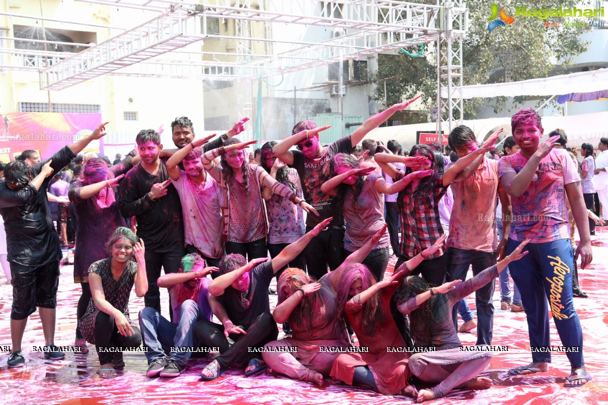 Asia's Biggest Holi Bash 2018 at Country Club