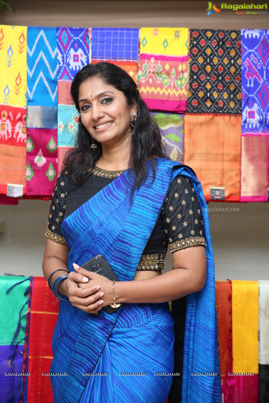 Anchor Jhansi launches Suneetha Designer Boutique at Hyderguda