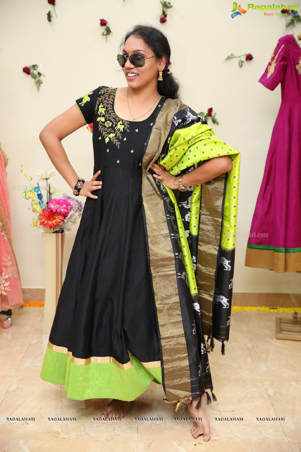 Anchor Jhansi launches Suneetha Designer Boutique at Hyderguda