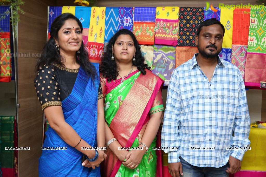 Anchor Jhansi launches Suneetha Designer Boutique at Hyderguda