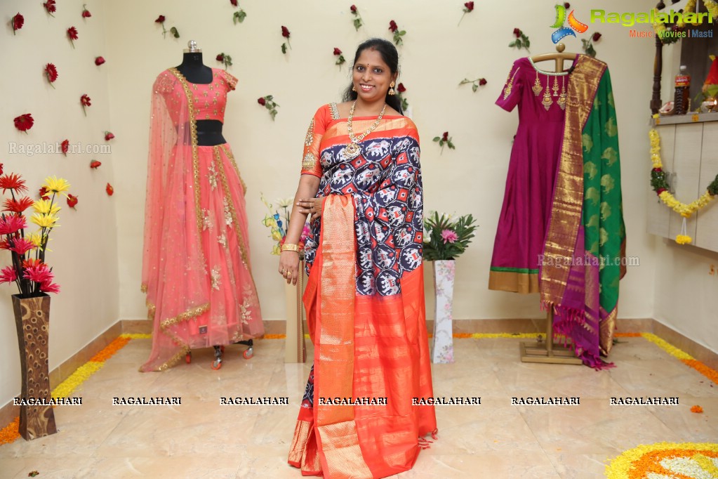 Anchor Jhansi launches Suneetha Designer Boutique at Hyderguda