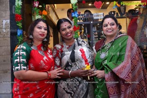 Mahaveer Pears, The Jewellery Studio Opening