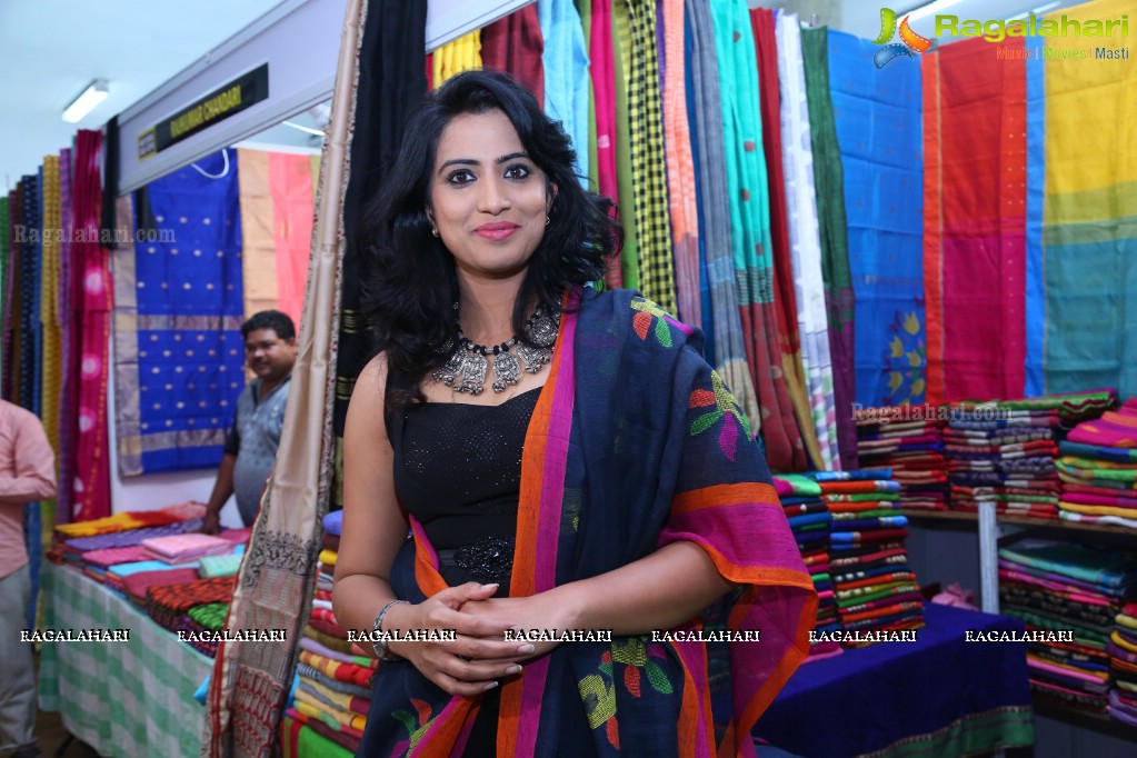 Triveni Rao launches National Silk Expo at Sri Satya Sai Nigamagamam