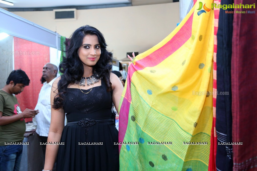 Triveni Rao launches National Silk Expo at Sri Satya Sai Nigamagamam