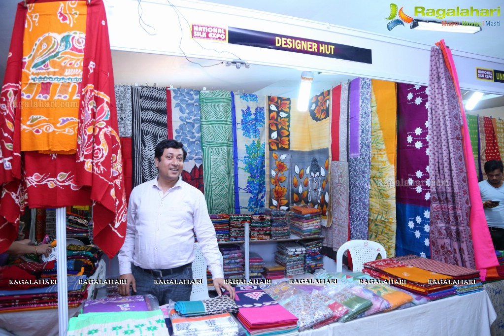 Triveni Rao launches National Silk Expo at Sri Satya Sai Nigamagamam