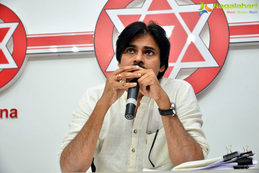 Pawan Kalyan Press Meet on AP Special Status