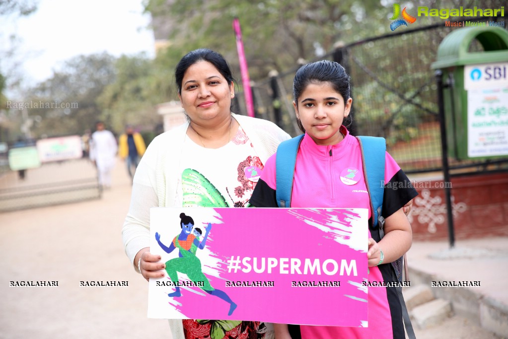 Thalli Biddala Run by Colors Pinkathon Hyderabad at KBR Park, Jubilee Hills