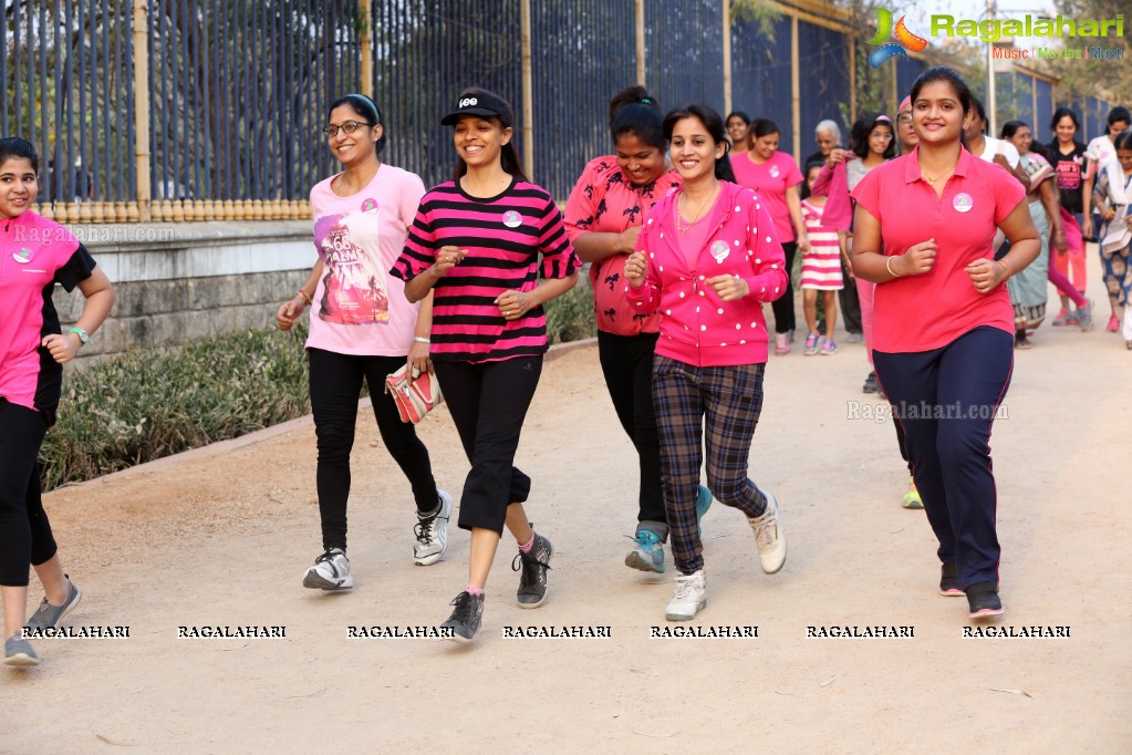 Thalli Biddala Run by Colors Pinkathon Hyderabad at KBR Park, Jubilee Hills
