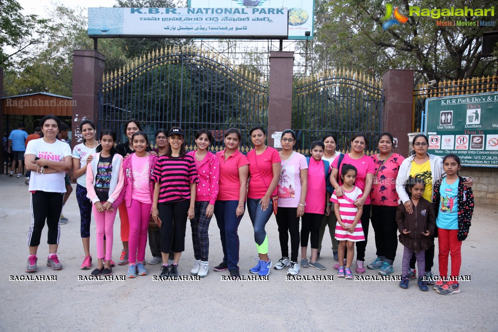 Thalli Biddala Run by Colors Pinkathon Hyderabad at KBR Park, Jubilee Hills