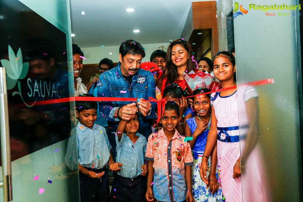 Raj Kandukuri inaugurates Spa Studio