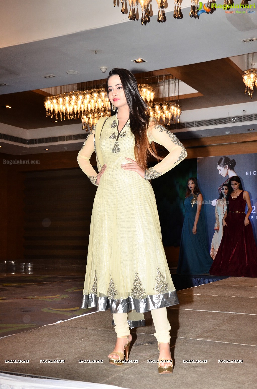 Grand Fashion Show by Sutraa Designer Fashion Exhibition at Marigold by GreenPark