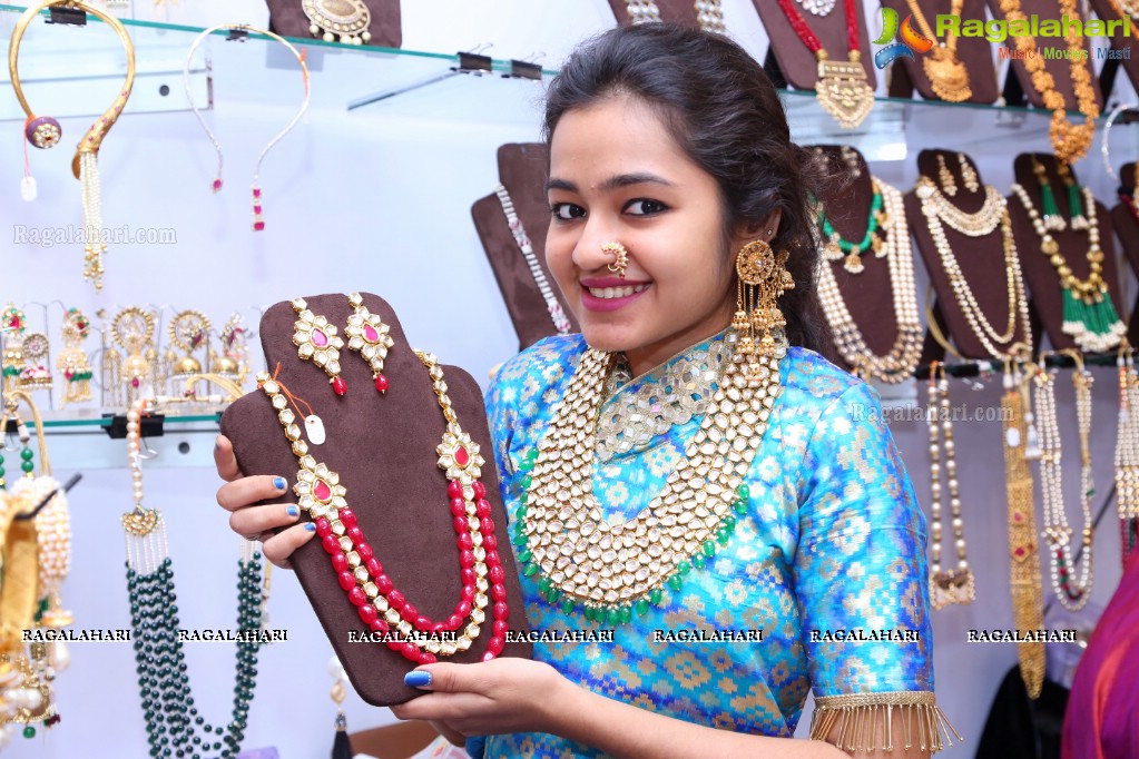 Trendz Exhibition and Sale (March 2018) by Santhi Kathiravan at Hyatt Place, Hyderabad