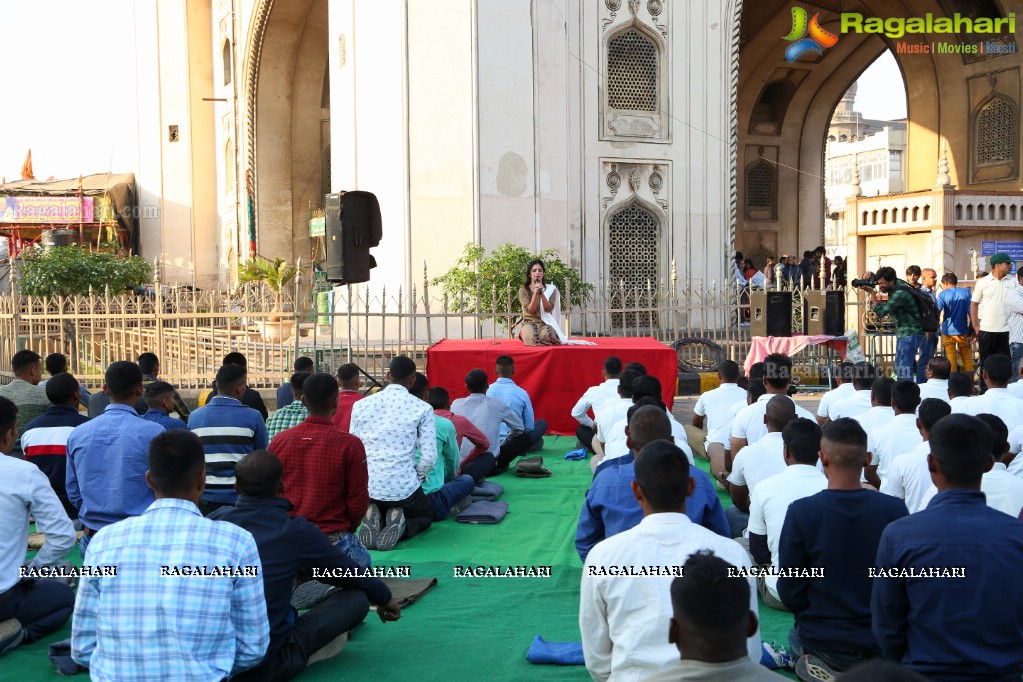 Largest Yoga Session at Charminar by Mansi Gulati