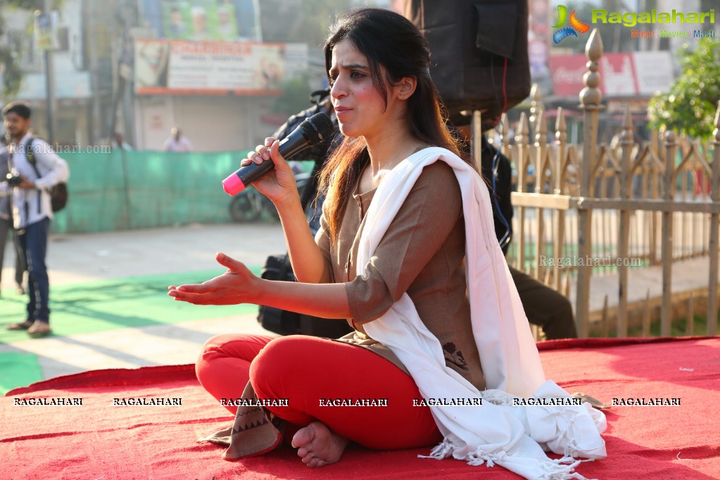 Largest Yoga Session at Charminar by Mansi Gulati