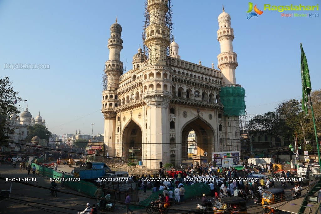 Largest Yoga Session at Charminar by Mansi Gulati