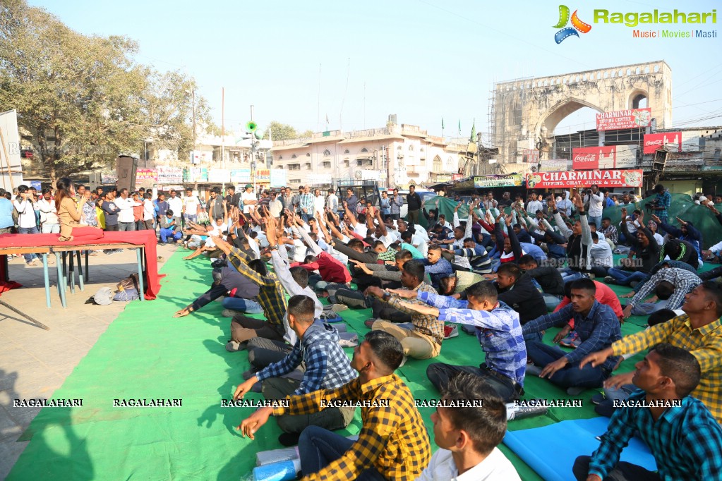 Largest Yoga Session at Charminar by Mansi Gulati