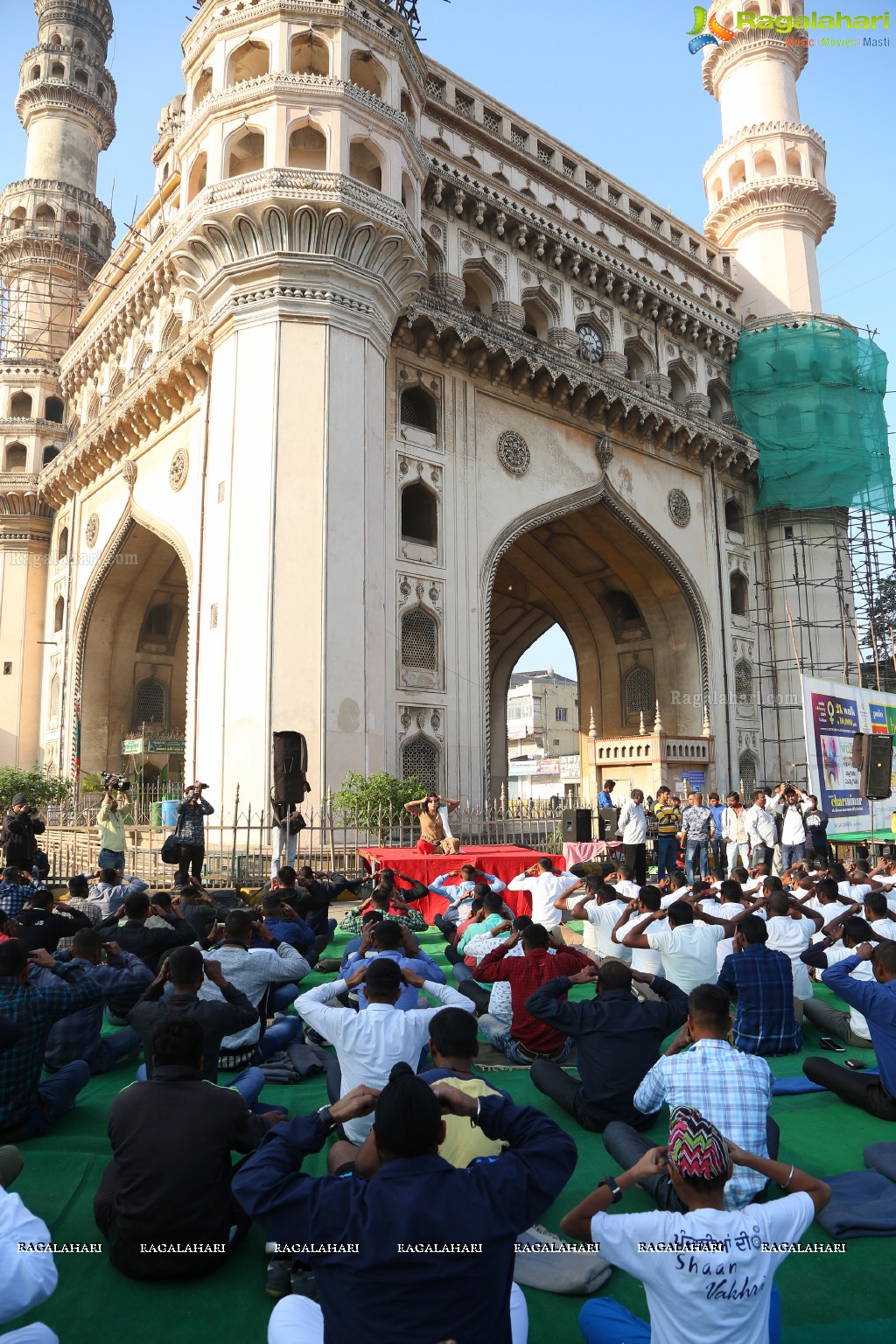 Largest Yoga Session at Charminar by Mansi Gulati