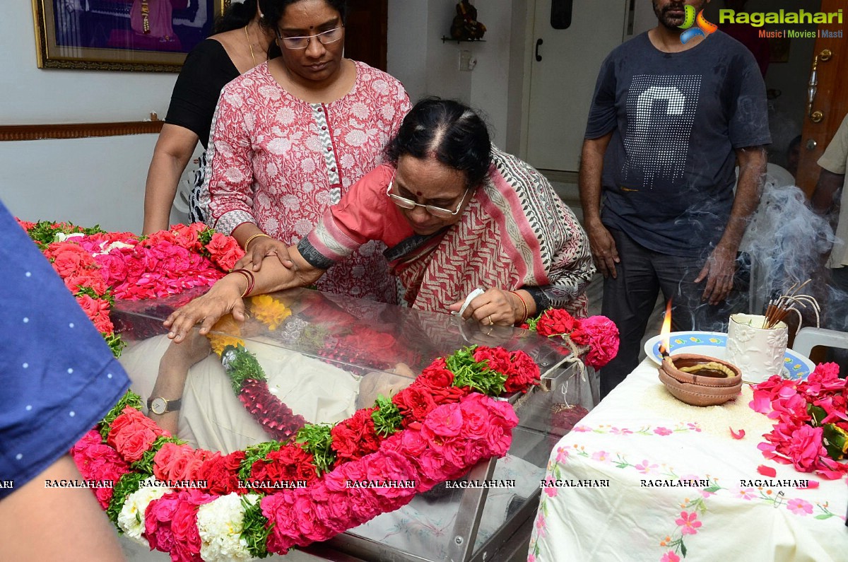 Celebrities Pay Homage To Vijaya Bapineedu 