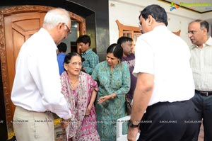 Celebrities Pay Homage To Vijaya Bapineedu 