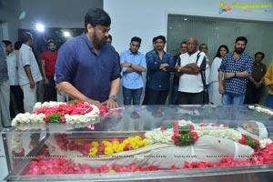 Celebrities Pay Homage To Kodi Ramakrishna