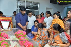 Celebrities Pay Homage To Kodi Ramakrishna